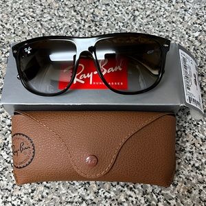 Ray Ban RB4147 Boyfriend 710/51